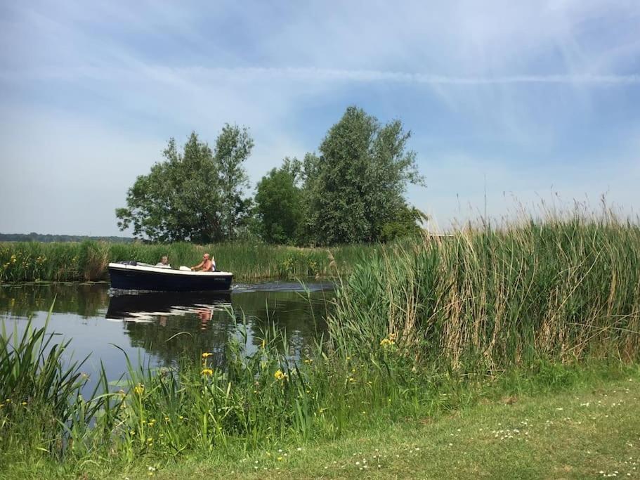 Near Amsterdam, The Hague, Leiden And North Sea Warmond Exterior foto